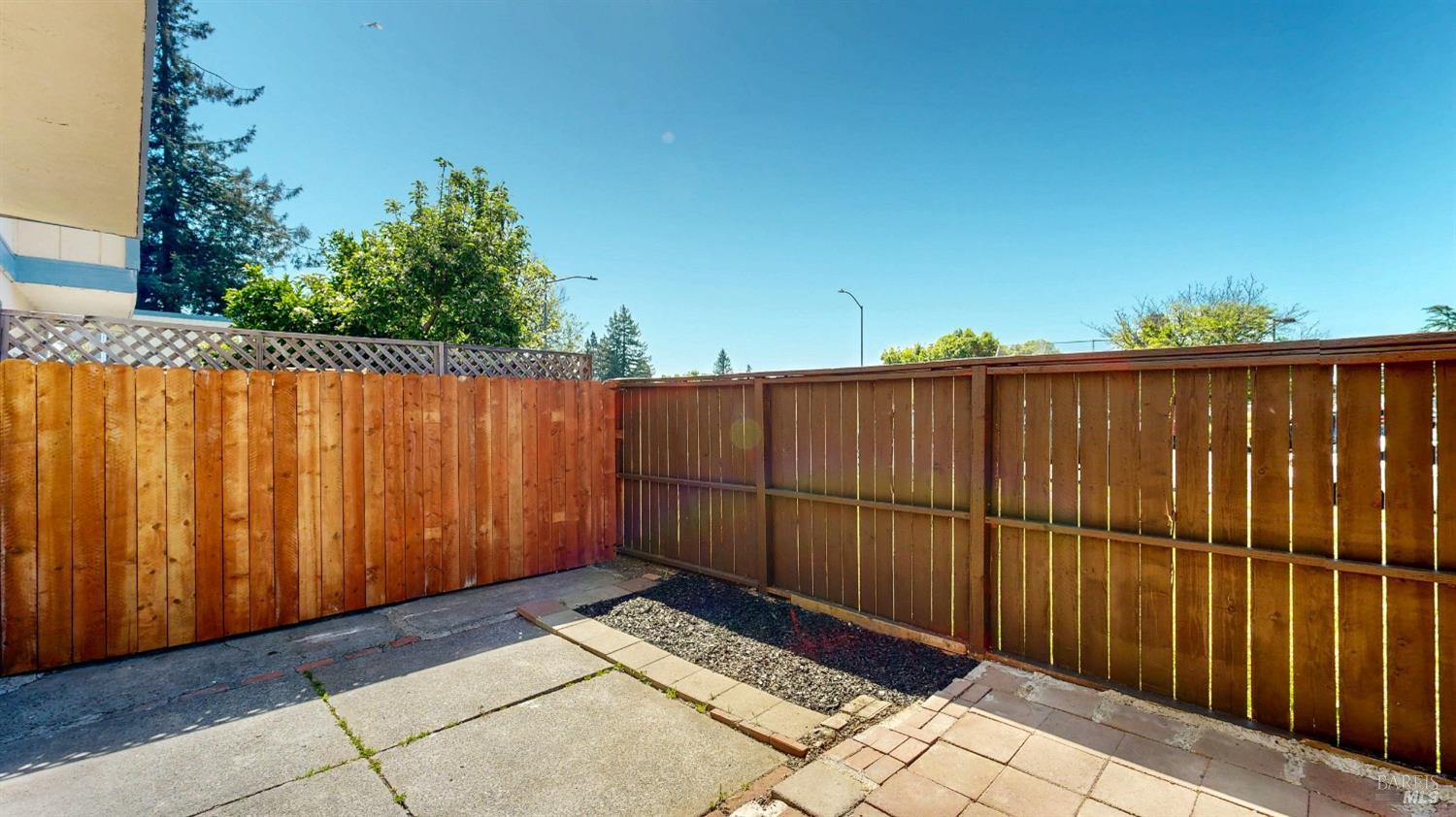 Detail Gallery Image 14 of 25 For 727 Rockwell Pl, Santa Rosa,  CA 95401 - 2 Beds | 1/1 Baths