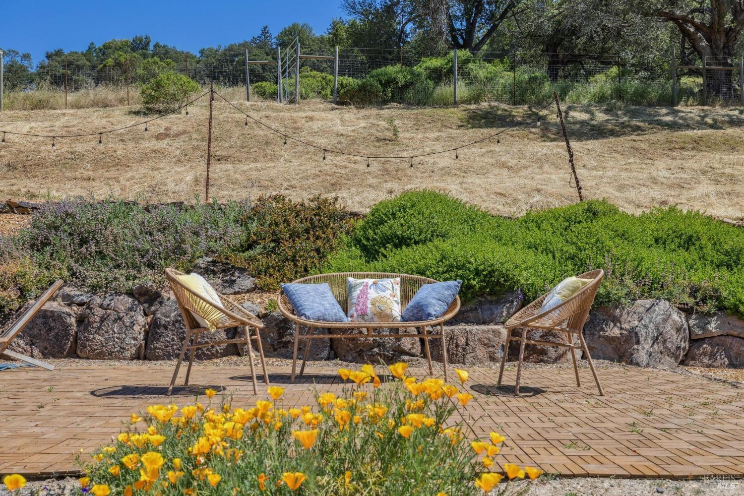 Detail Gallery Image 7 of 33 For 7129 Bennett Valley Rd, Santa Rosa,  CA 95404 - 3 Beds | 2 Baths