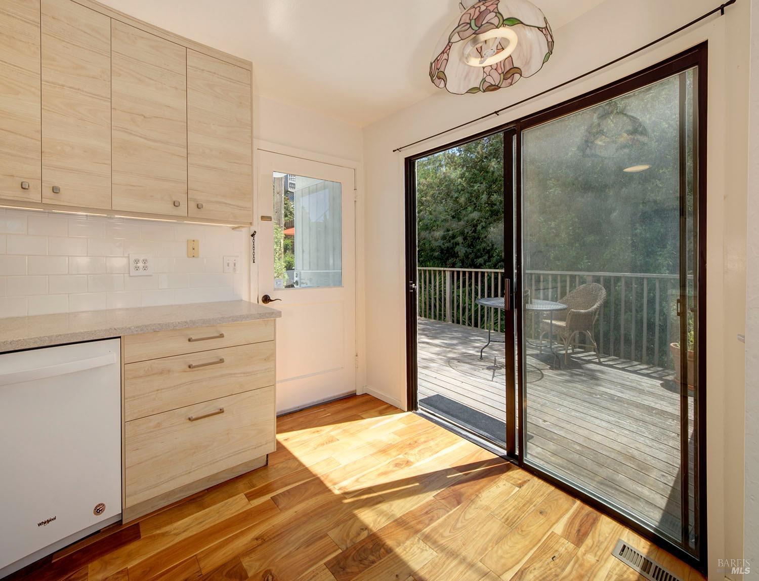 Detail Gallery Image 16 of 36 For 503 Easterby St, Sausalito,  CA 94965 - 5 Beds | 4 Baths