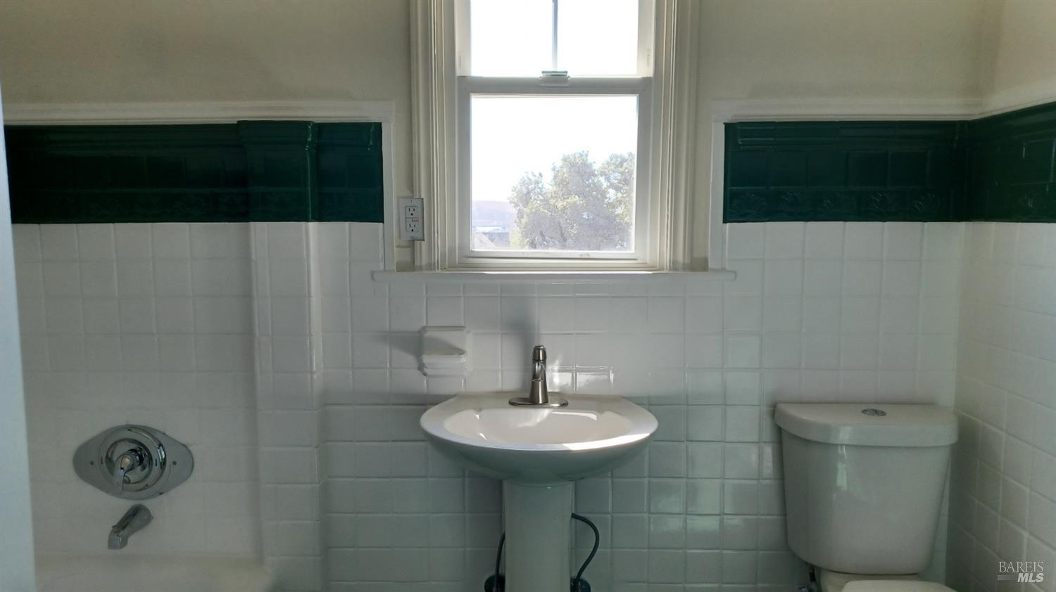 Detail Gallery Image 22 of 59 For 914 Sacramento St, Vallejo,  CA 94590 - – Beds | – Baths