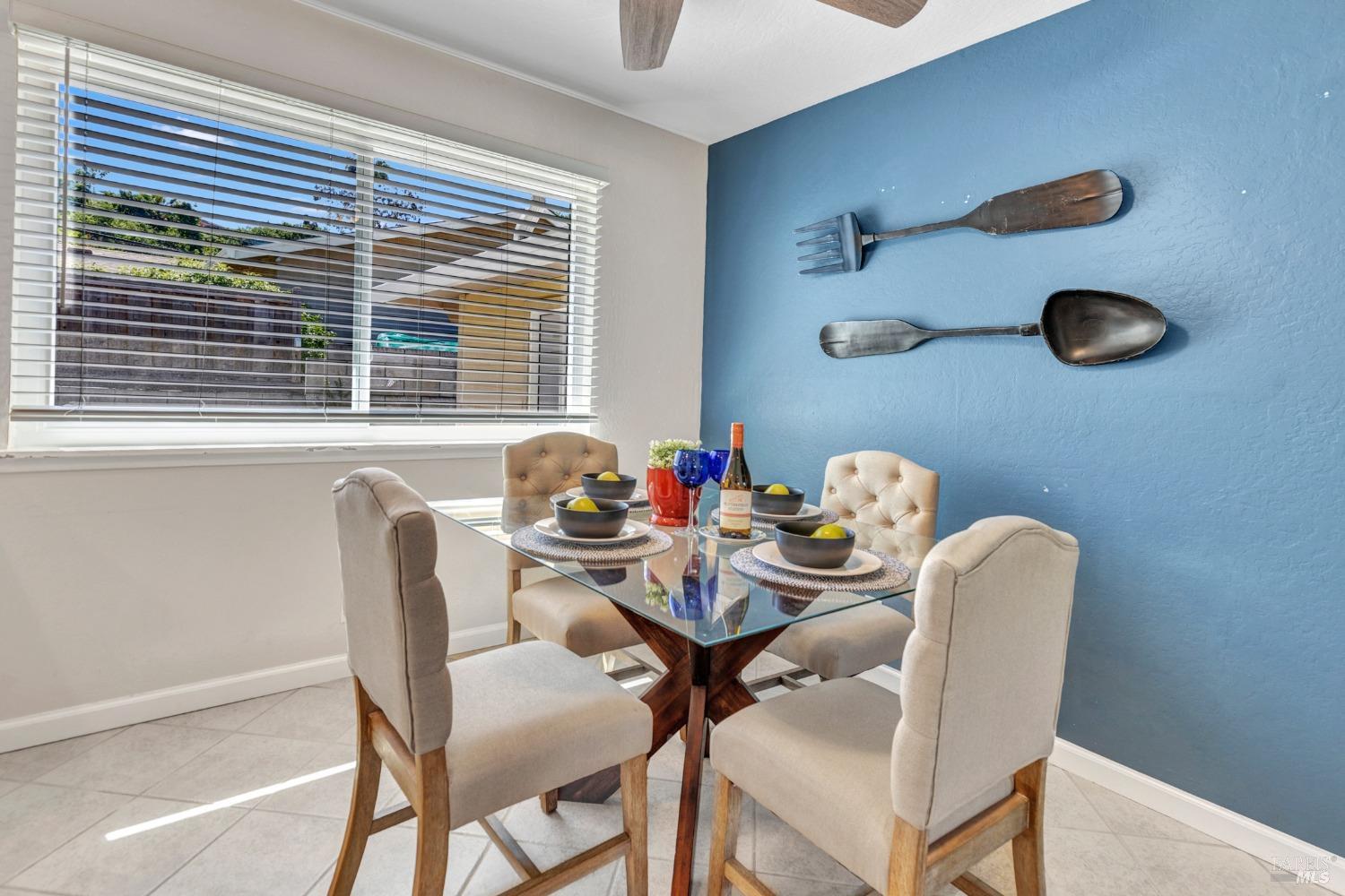 Detail Gallery Image 15 of 51 For 168 Bergwall Way, Vallejo,  CA 94591 - 3 Beds | 2 Baths
