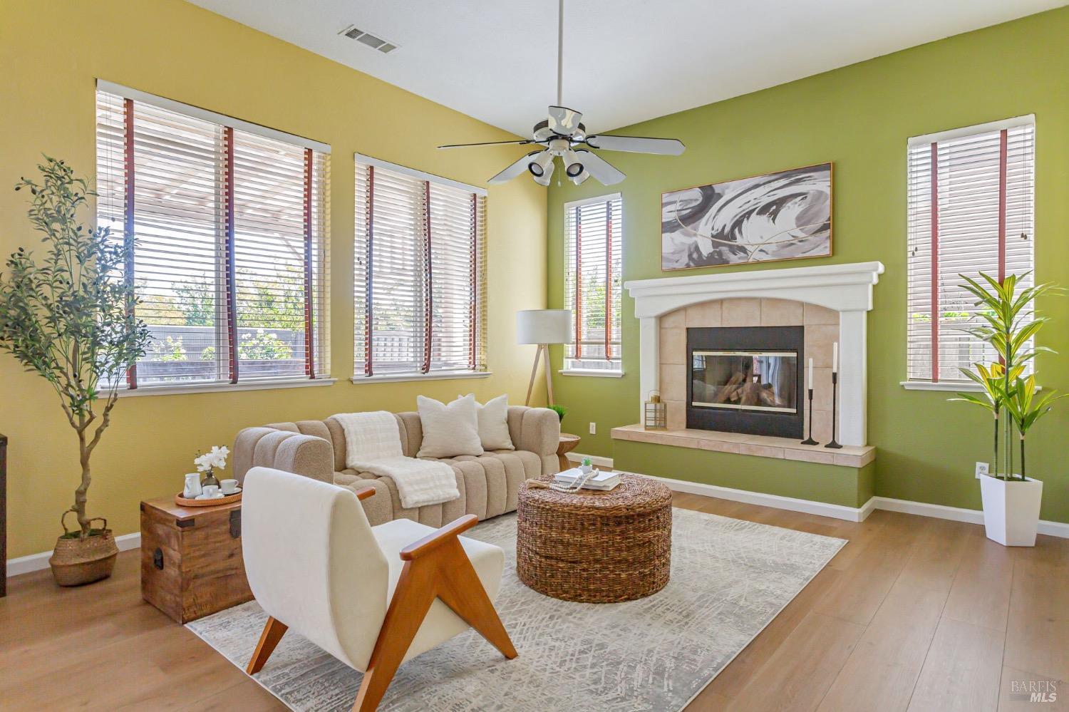 Detail Gallery Image 14 of 47 For 3264 Terrace Beach Dr, Vallejo,  CA 94591 - 4 Beds | 3 Baths