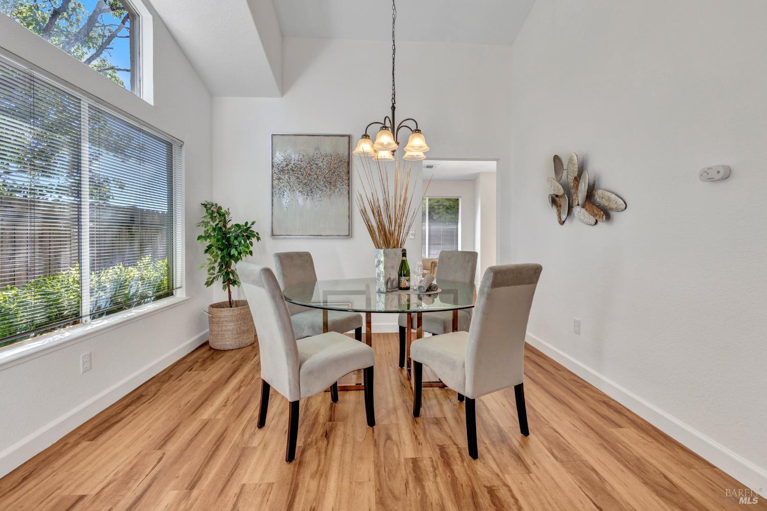 Detail Gallery Image 9 of 51 For 63 Brighton Dr, Vallejo,  CA 94591 - 3 Beds | 2 Baths
