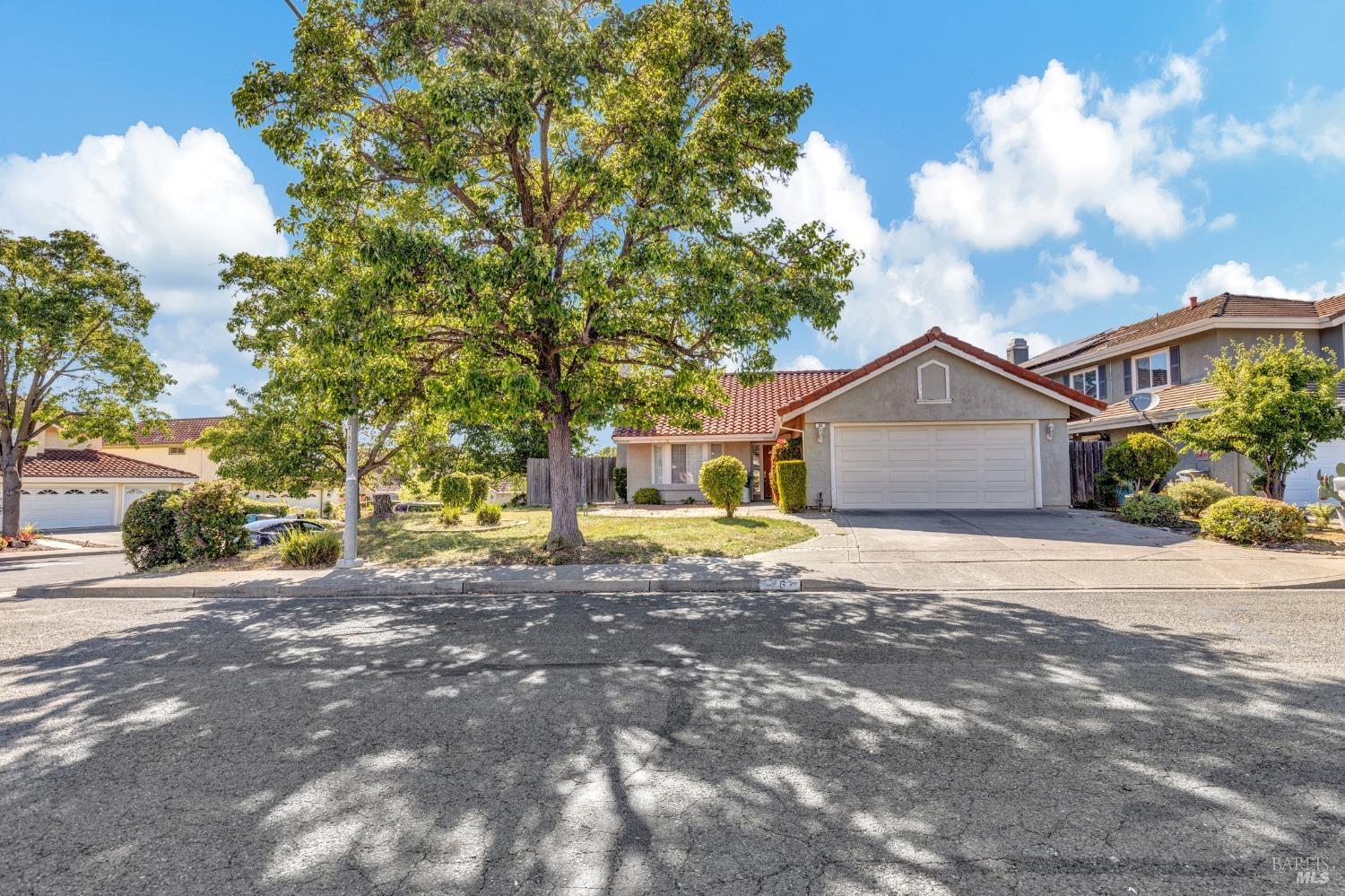 Detail Gallery Image 1 of 51 For 63 Brighton Dr, Vallejo,  CA 94591 - 3 Beds | 2 Baths