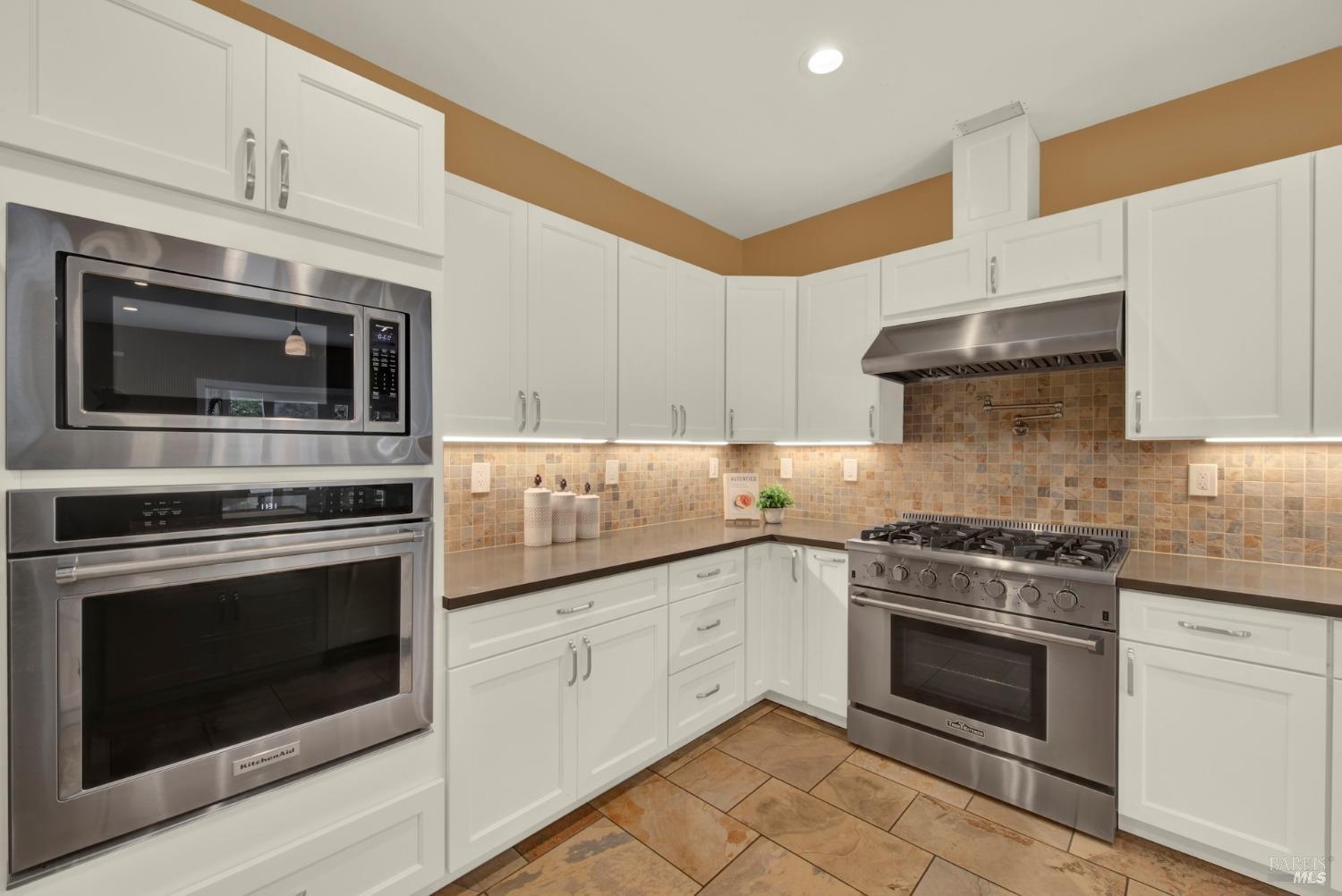 Detail Gallery Image 34 of 85 For 5191 Antiquity Ct, Fairfield,  CA 94534 - 5 Beds | 3 Baths