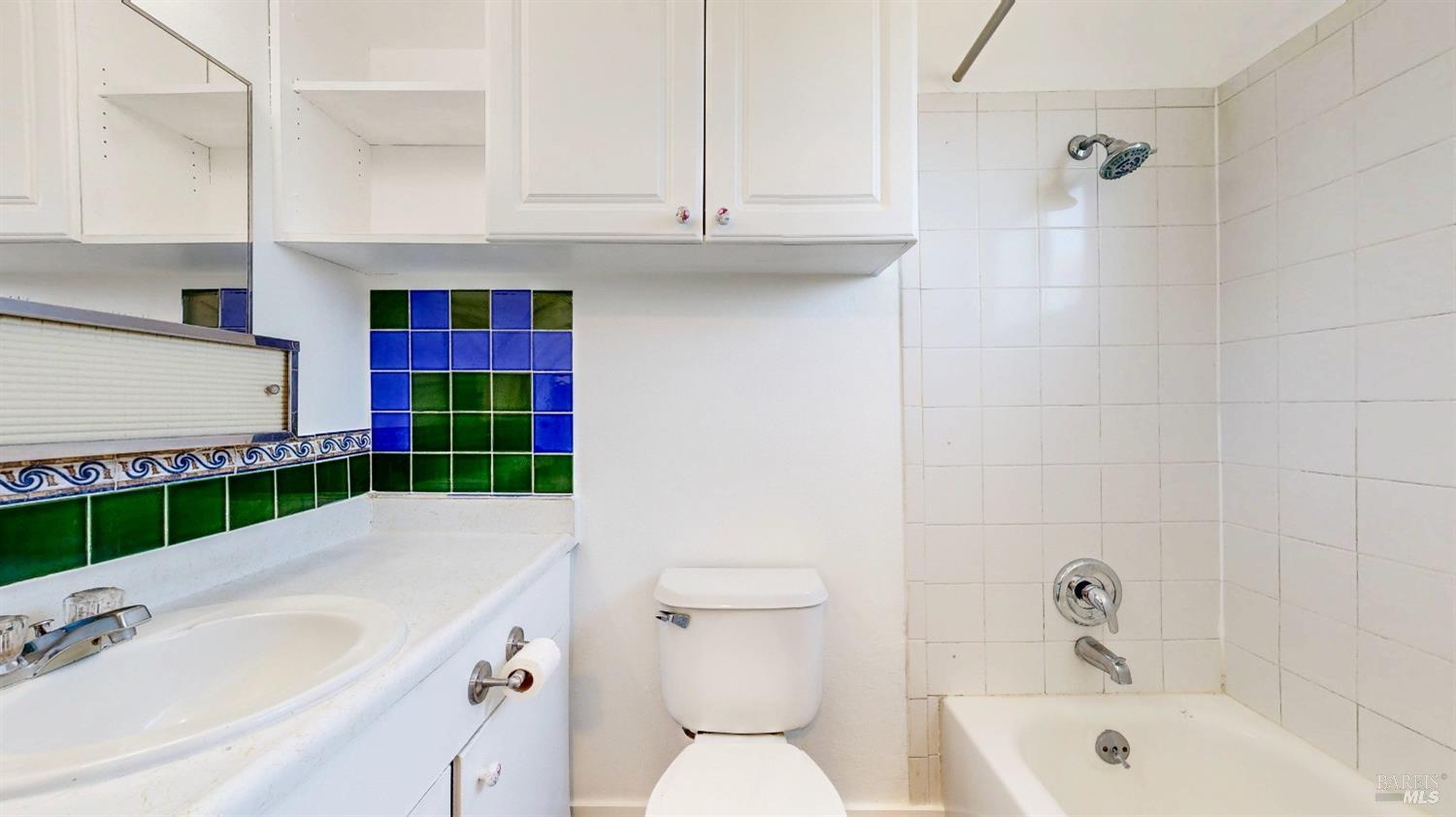 Detail Gallery Image 8 of 25 For 727 Rockwell Pl, Santa Rosa,  CA 95401 - 2 Beds | 1/1 Baths