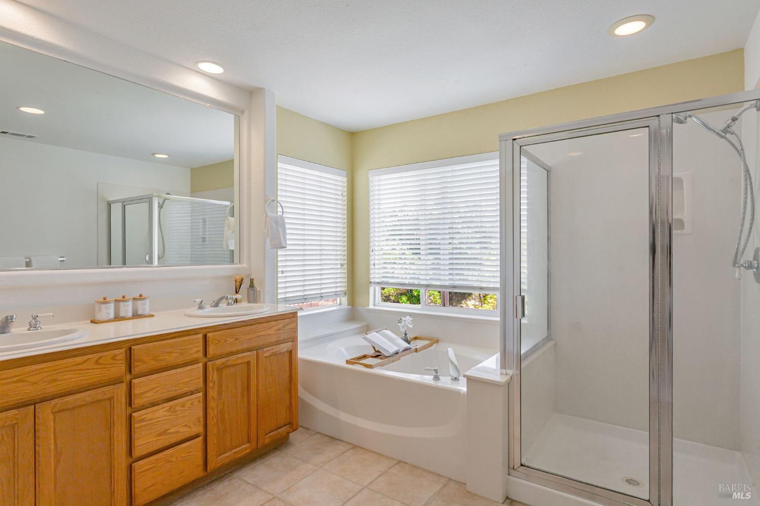Detail Gallery Image 38 of 47 For 3264 Terrace Beach Dr, Vallejo,  CA 94591 - 4 Beds | 3 Baths