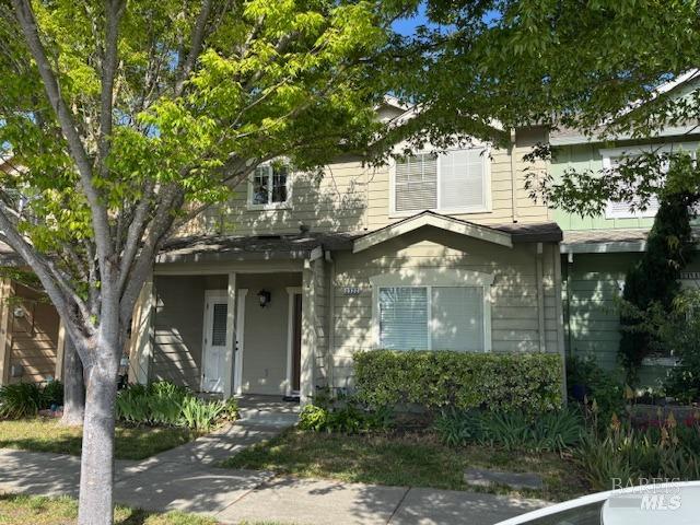 Detail Gallery Image 1 of 17 For 2322 Iroquois St, Santa Rosa,  CA 95403 - 3 Beds | 2/1 Baths
