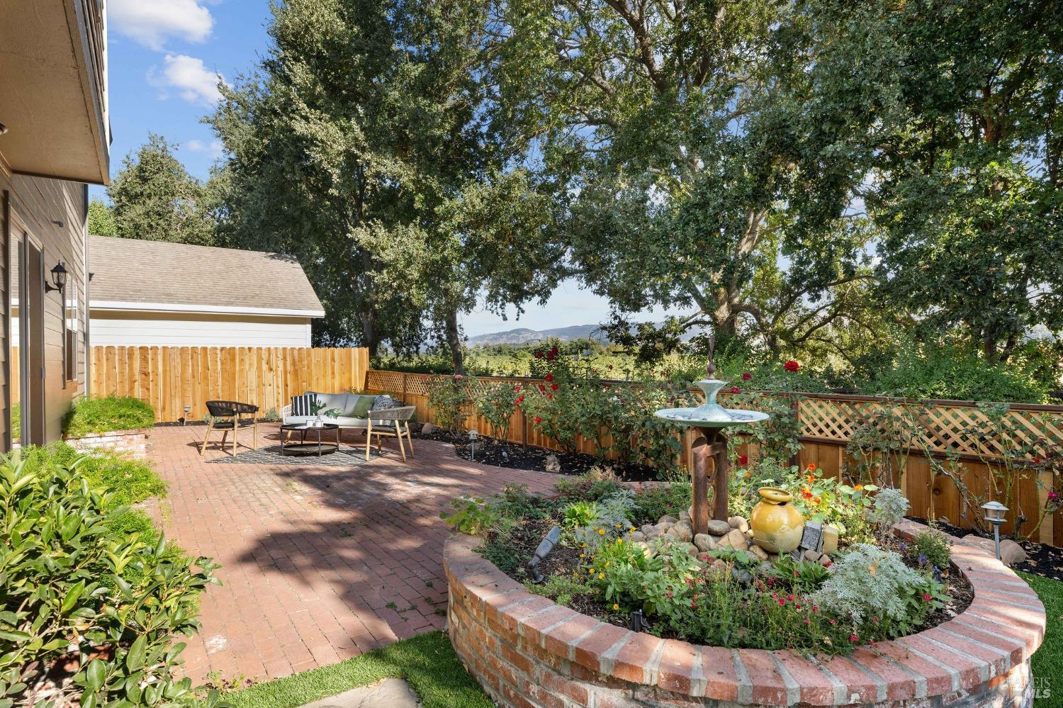 Detail Gallery Image 16 of 54 For 4 Forrester Ln, Yountville,  CA 94599 - 3 Beds | 2/1 Baths