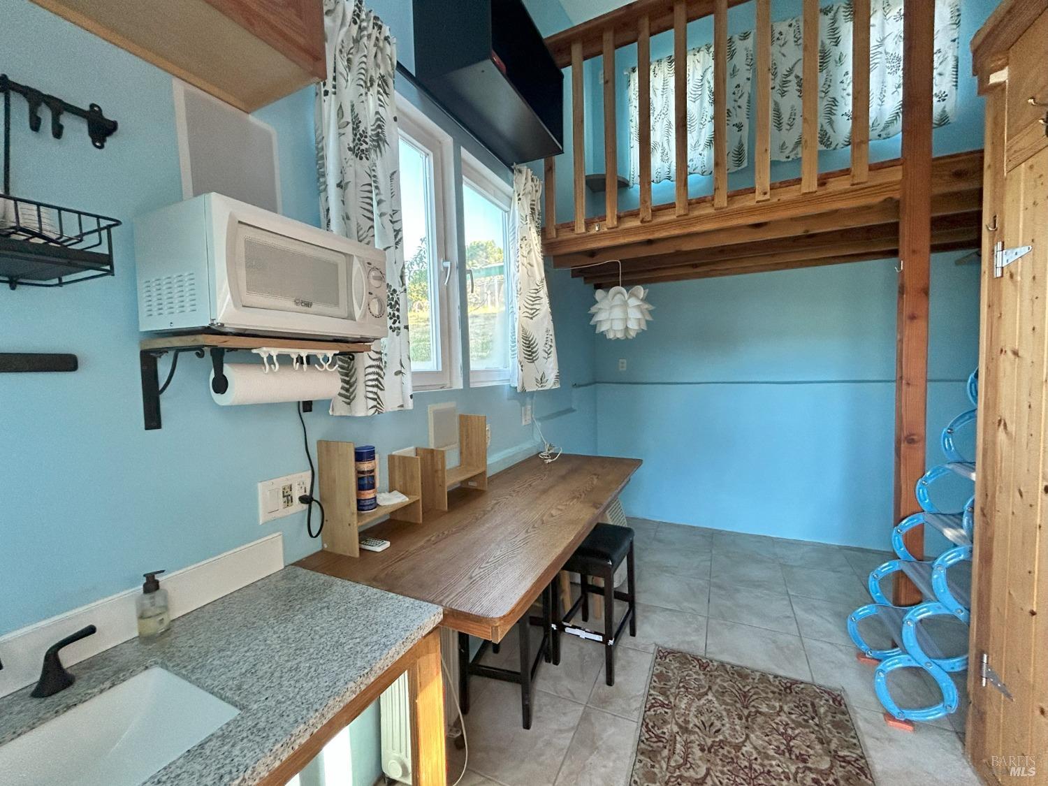 Detail Gallery Image 16 of 18 For 2499 Eastman Ln, Petaluma,  CA 94952 - 2 Beds | 1 Baths