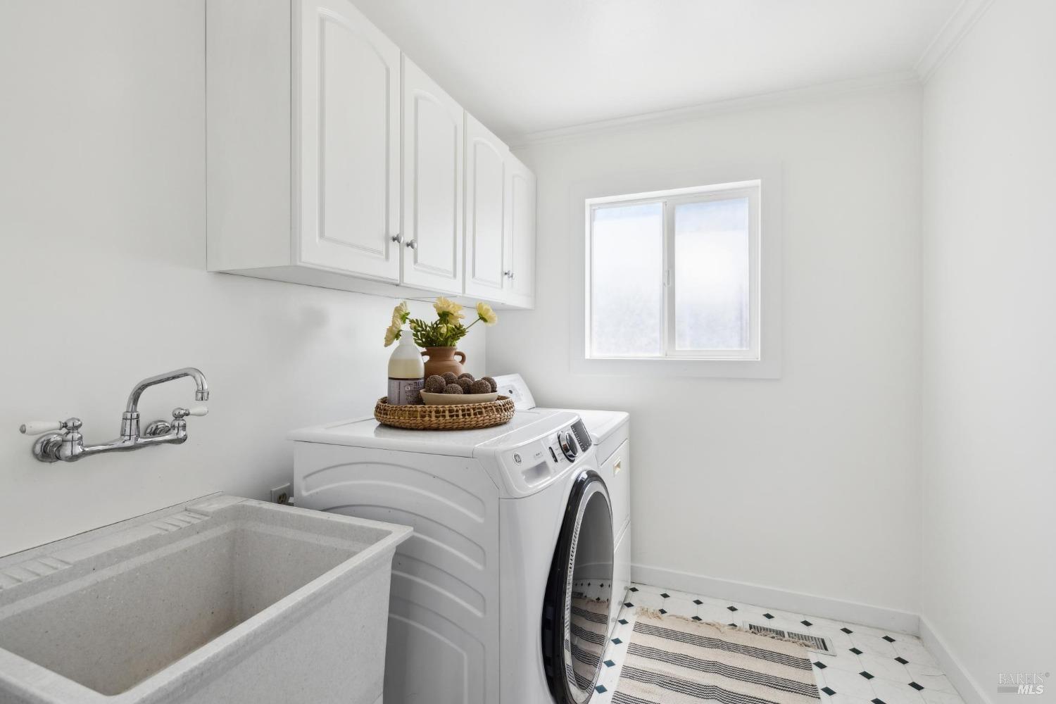 Detail Gallery Image 22 of 27 For 26 Flying Cloud Crse, Corte Madera,  CA 94925 - 3 Beds | 2 Baths