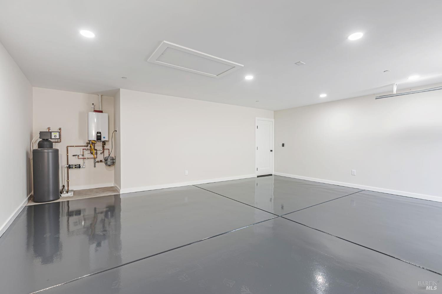 Detail Gallery Image 35 of 45 For 140 Lobo Vista Unkn, Novato,  CA 94947 - 3 Beds | 2/1 Baths