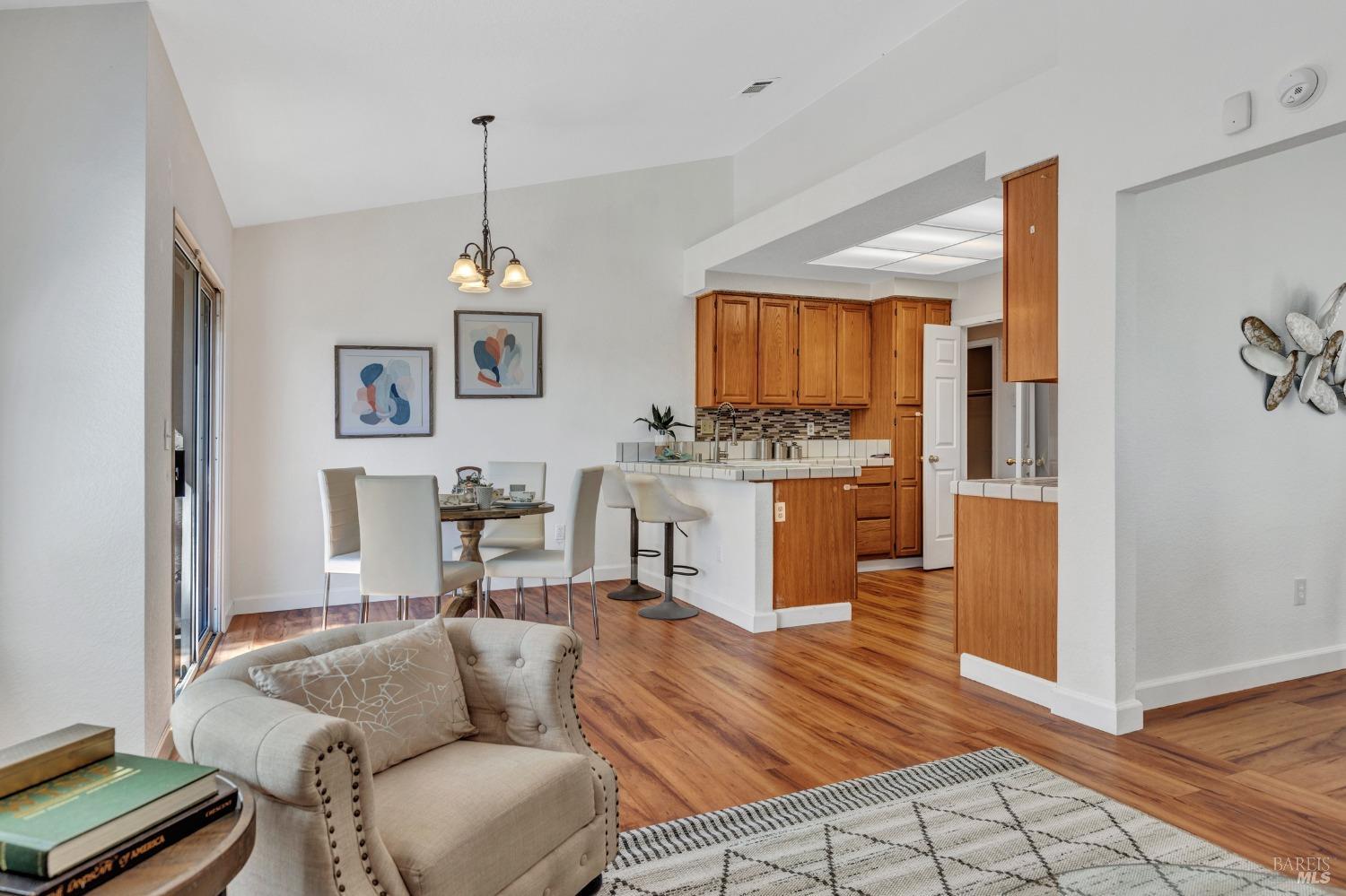 Detail Gallery Image 17 of 51 For 63 Brighton Dr, Vallejo,  CA 94591 - 3 Beds | 2 Baths