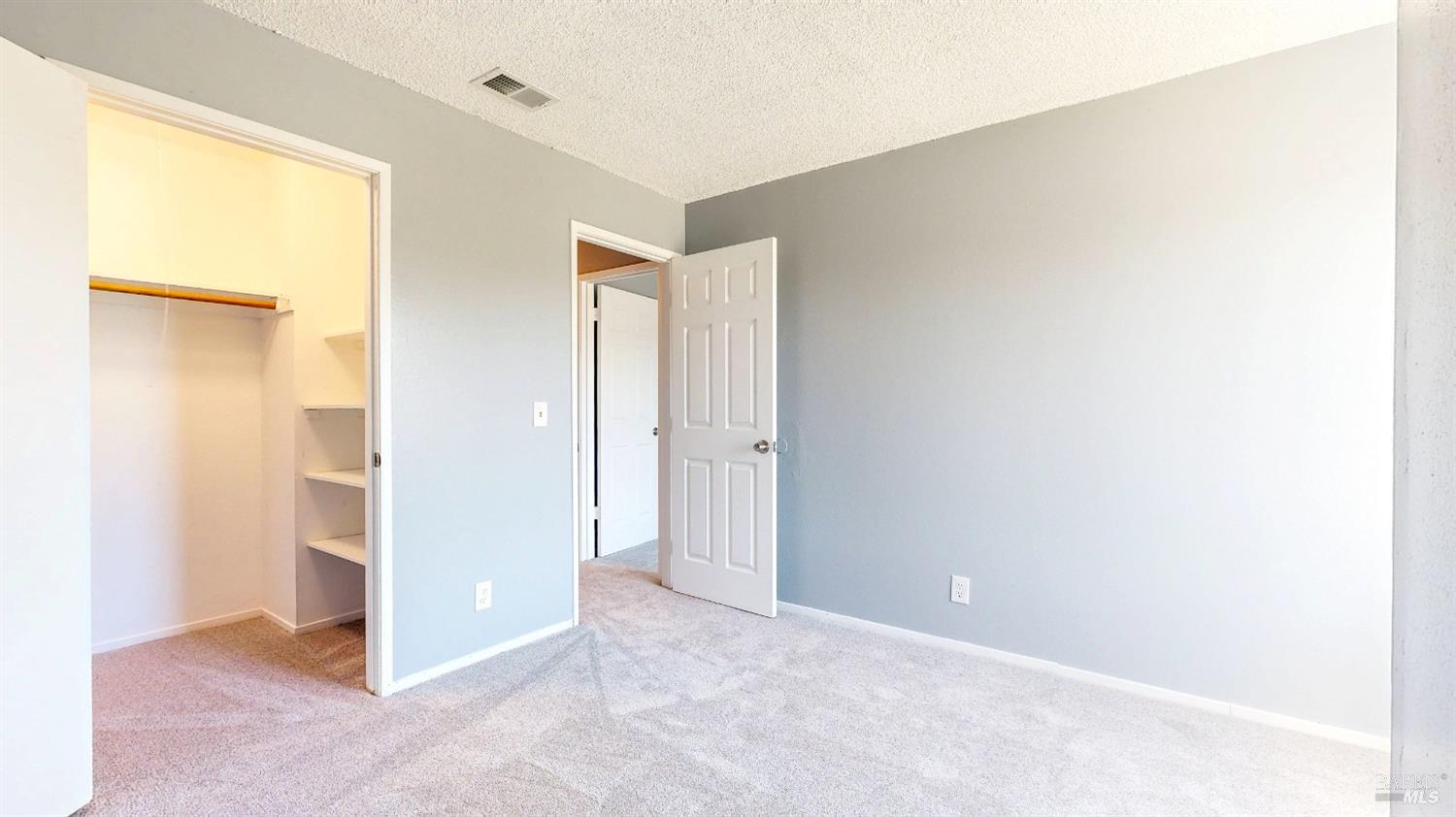 Detail Gallery Image 9 of 25 For 727 Rockwell Pl, Santa Rosa,  CA 95401 - 2 Beds | 1/1 Baths