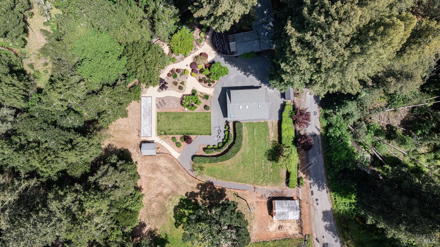 Detail Gallery Image 44 of 46 For 2859 Wallace Creek Rd, Healdsburg,  CA 95448 - 2 Beds | 2 Baths