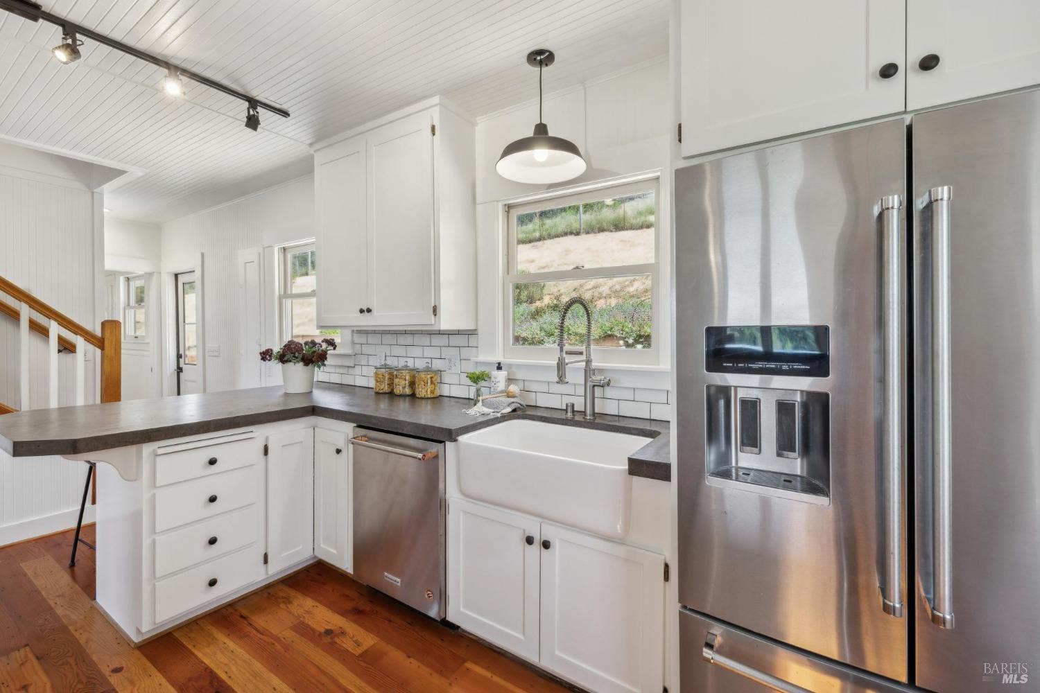 Detail Gallery Image 16 of 33 For 7129 Bennett Valley Rd, Santa Rosa,  CA 95404 - 3 Beds | 2 Baths