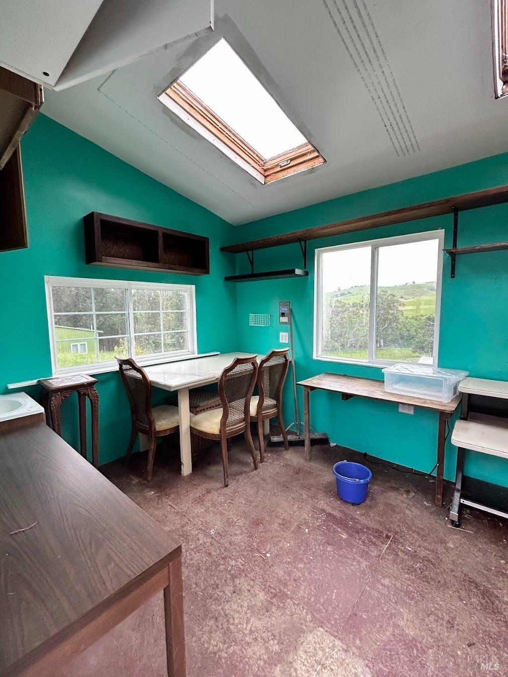 Detail Gallery Image 14 of 18 For 2499 Eastman Ln, Petaluma,  CA 94952 - 2 Beds | 1 Baths