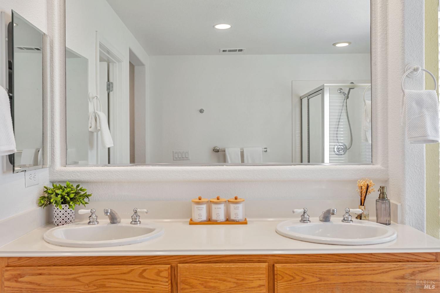 Detail Gallery Image 35 of 47 For 3264 Terrace Beach Dr, Vallejo,  CA 94591 - 4 Beds | 3 Baths