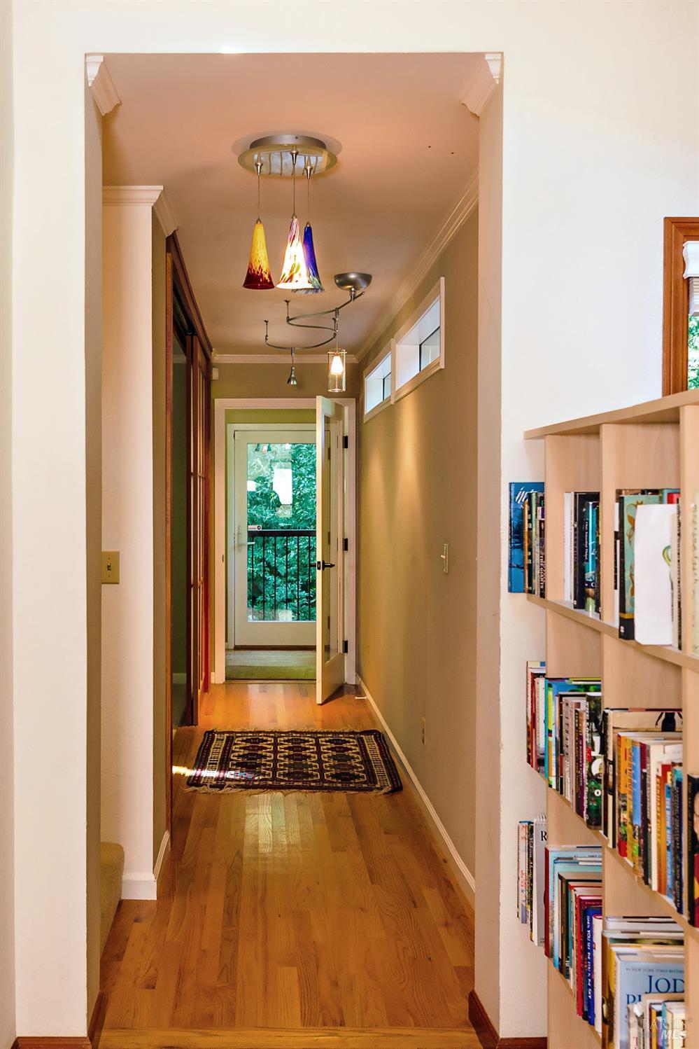 Detail Gallery Image 13 of 46 For 2859 Wallace Creek Rd, Healdsburg,  CA 95448 - 2 Beds | 2 Baths