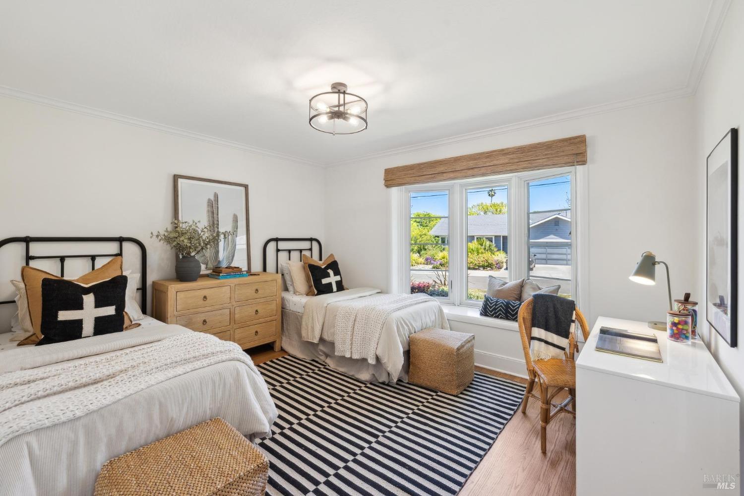 Detail Gallery Image 18 of 27 For 26 Flying Cloud Crse, Corte Madera,  CA 94925 - 3 Beds | 2 Baths