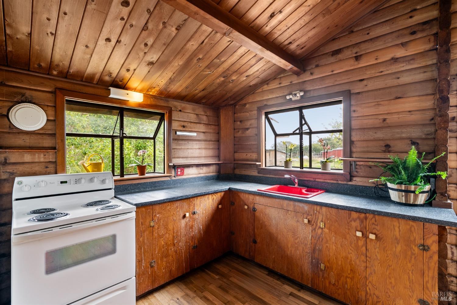 Detail Gallery Image 7 of 25 For 435 Locust Rd, Bolinas,  CA 94924 - 1 Beds | 1 Baths