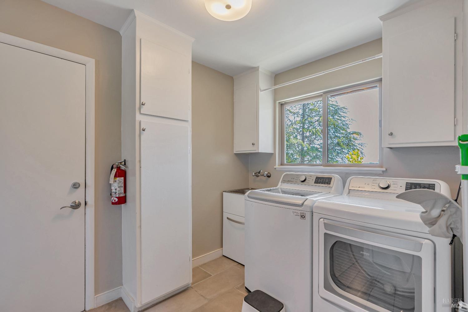 Detail Gallery Image 36 of 55 For 4765 Guerneville Rd, Santa Rosa,  CA 95401 - 3 Beds | 3 Baths
