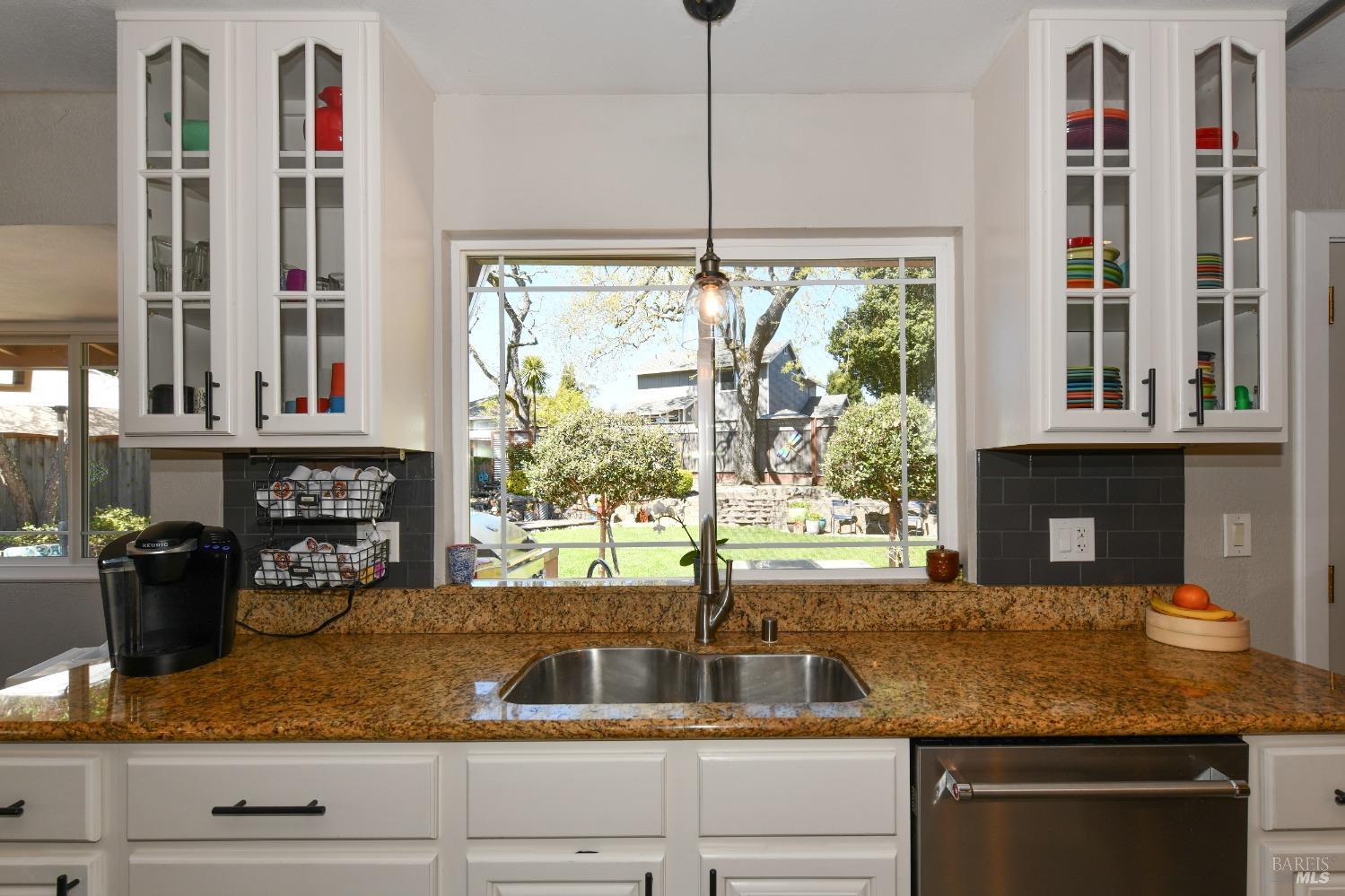 Detail Gallery Image 12 of 71 For 2177 Nightingale Dr, Santa Rosa,  CA 95403 - 4 Beds | 2 Baths