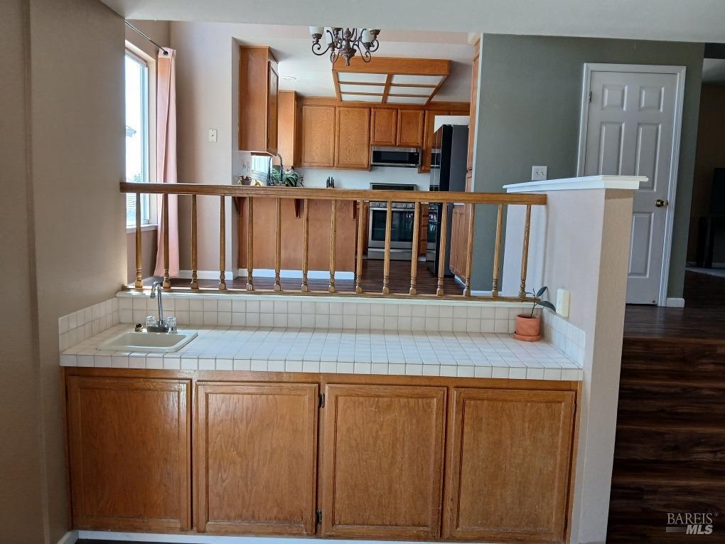 Detail Gallery Image 22 of 27 For 2998 Burl Ct, Fairfield,  CA 94533 - 4 Beds | 3 Baths
