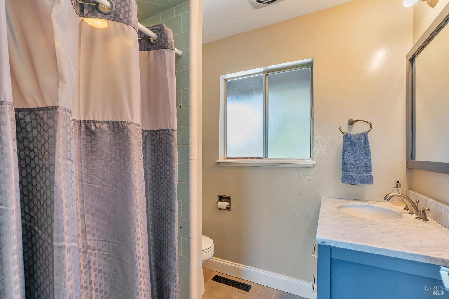 Detail Gallery Image 35 of 55 For 4765 Guerneville Rd, Santa Rosa,  CA 95401 - 3 Beds | 3 Baths