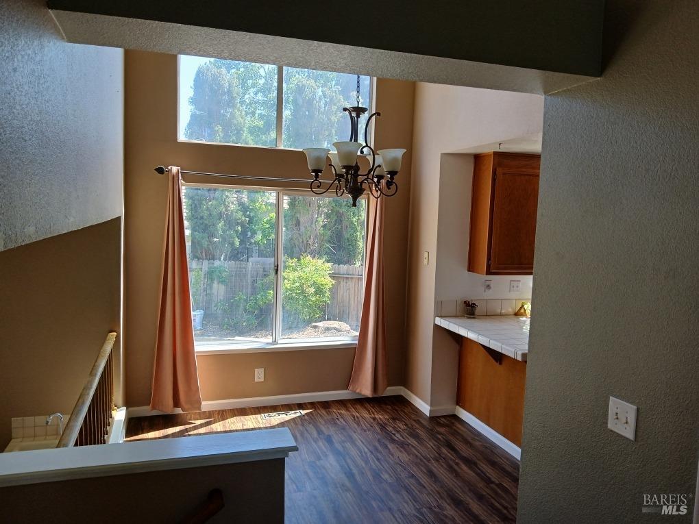 Detail Gallery Image 20 of 27 For 2998 Burl Ct, Fairfield,  CA 94533 - 4 Beds | 3 Baths