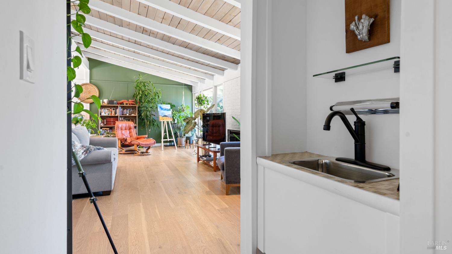 Detail Gallery Image 26 of 50 For 22 Manor View Dr, Fairfax,  CA 94930 - 3 Beds | 2 Baths