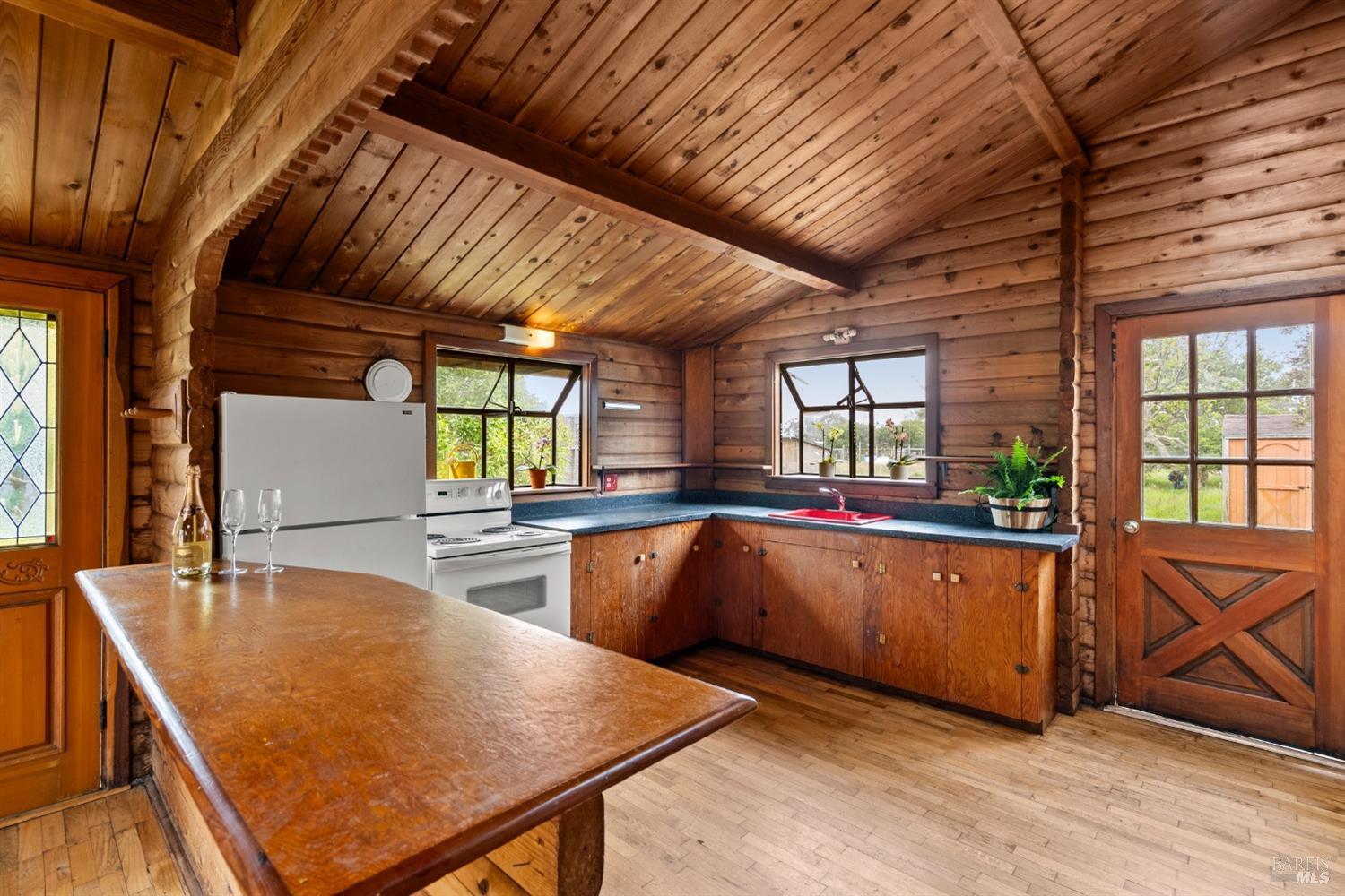 Detail Gallery Image 5 of 25 For 435 Locust Rd, Bolinas,  CA 94924 - 1 Beds | 1 Baths