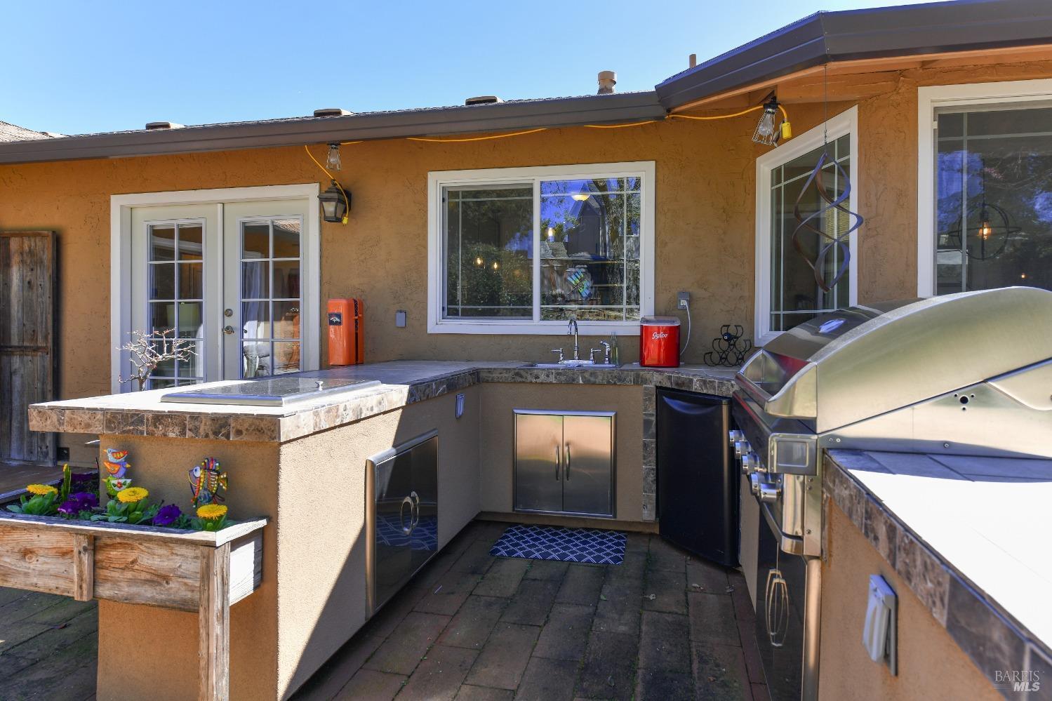 Detail Gallery Image 37 of 71 For 2177 Nightingale Dr, Santa Rosa,  CA 95403 - 4 Beds | 2 Baths