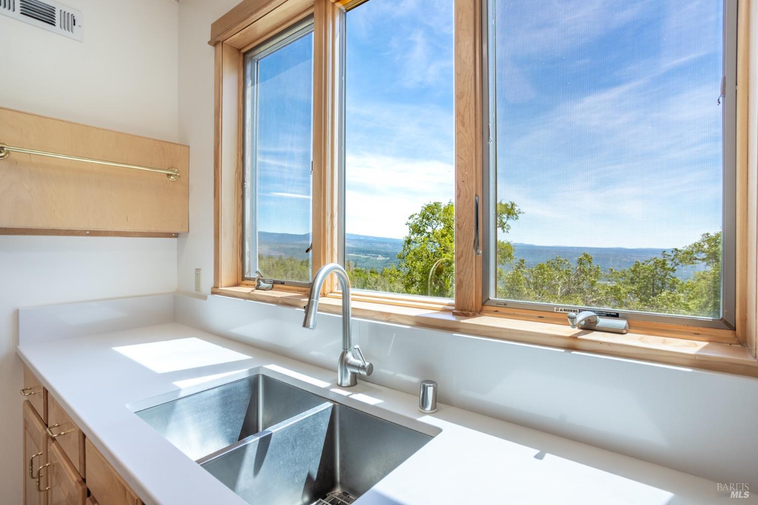 Detail Gallery Image 10 of 70 For 6360 Wilson Hill Rd, Shingletown,  CA 96088 - 3 Beds | 3 Baths
