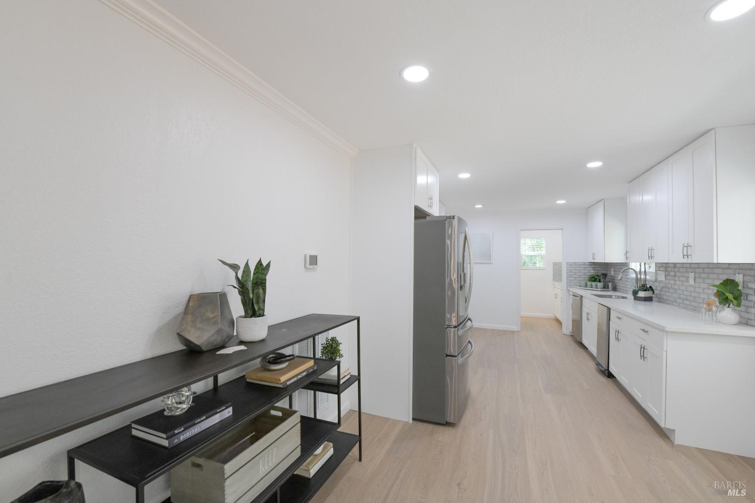 Detail Gallery Image 13 of 30 For 2083 Lernhart St, Napa,  CA 94559 - 4 Beds | 2/1 Baths