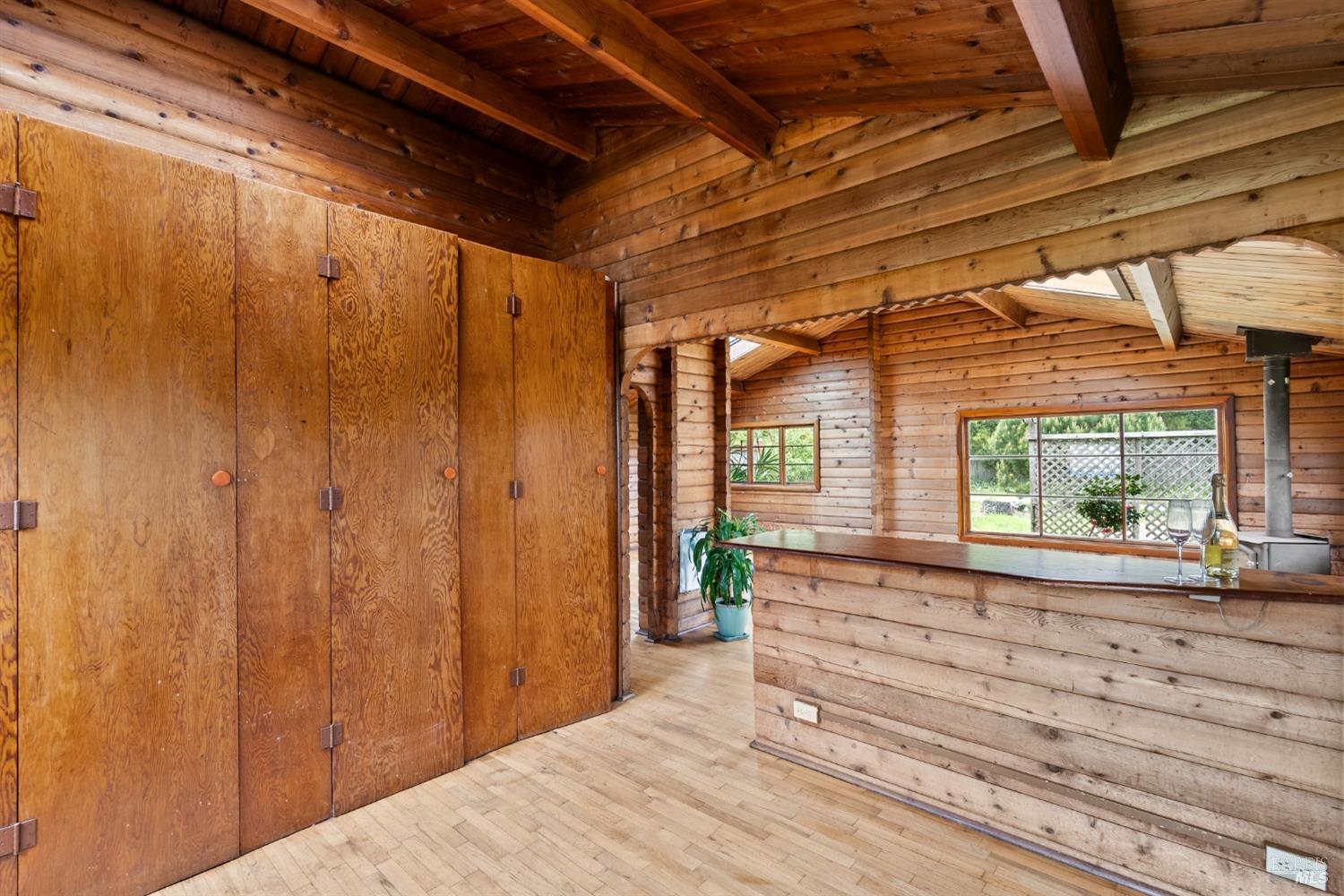 Detail Gallery Image 8 of 25 For 435 Locust Rd, Bolinas,  CA 94924 - 1 Beds | 1 Baths