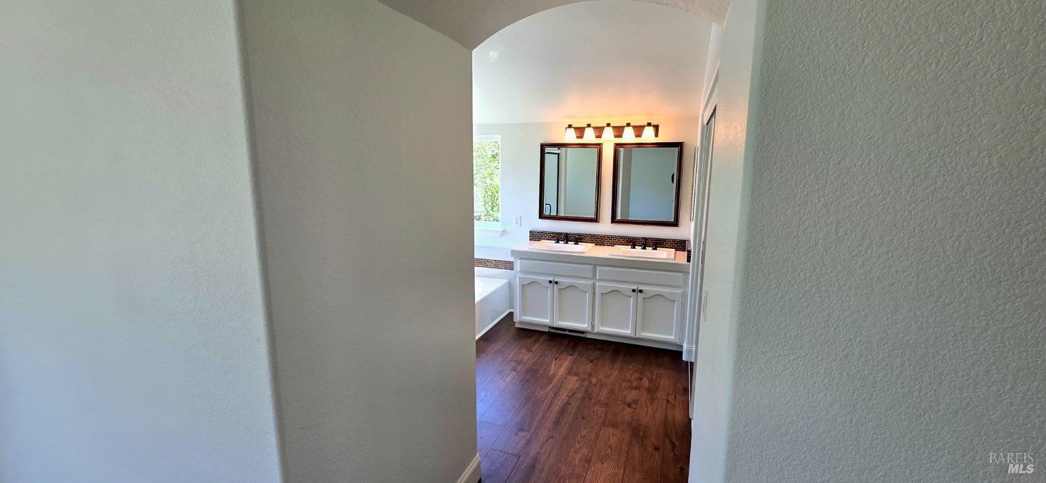 Detail Gallery Image 52 of 68 For 412 Black Oak Dr, Petaluma,  CA 94952 - 5 Beds | 3 Baths