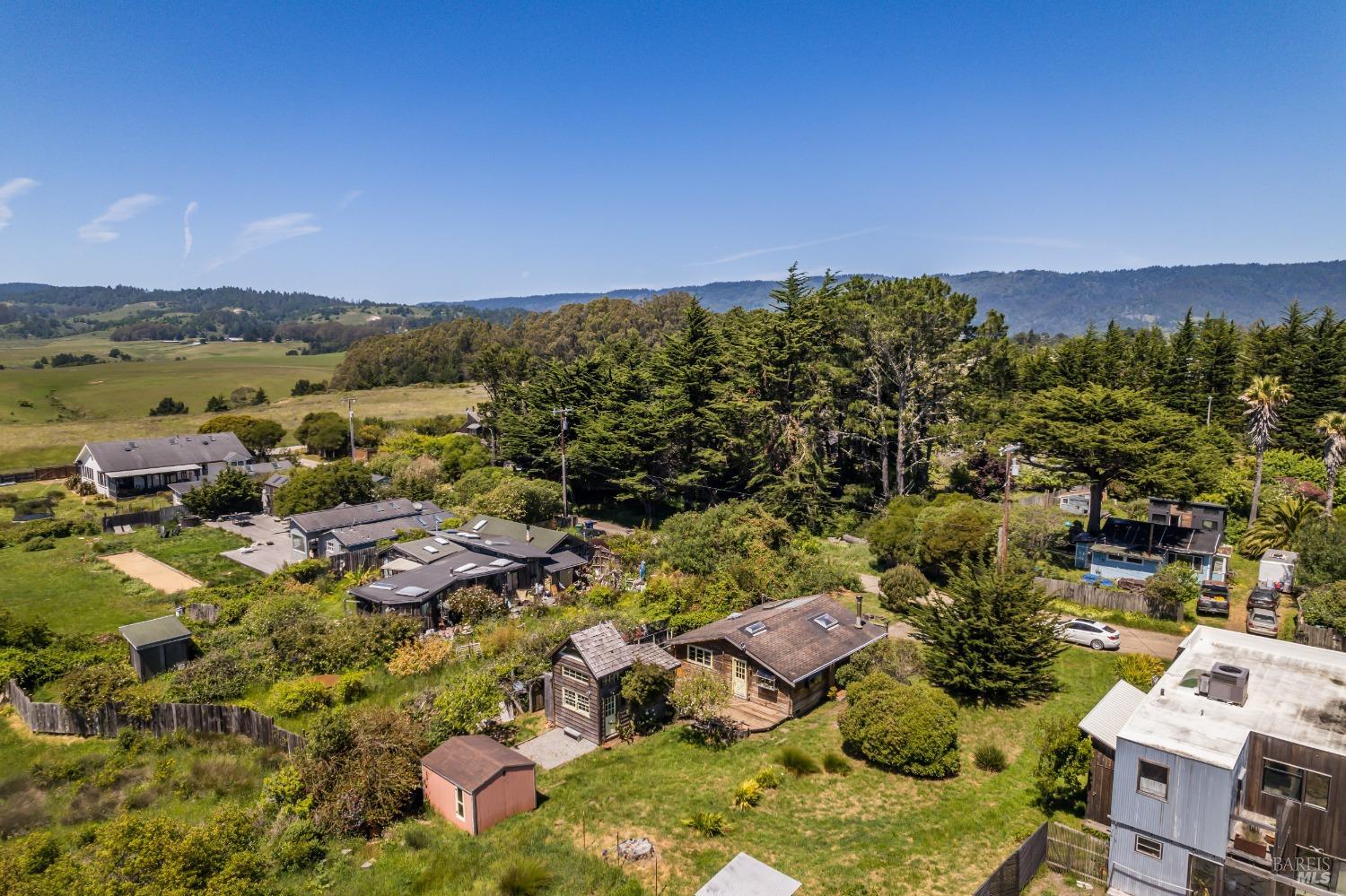 Detail Gallery Image 25 of 25 For 435 Locust Rd, Bolinas,  CA 94924 - 1 Beds | 1 Baths