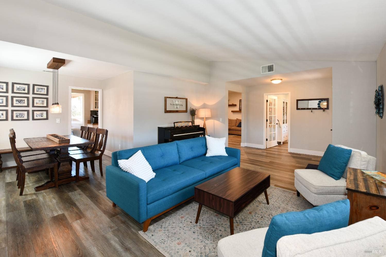 Detail Gallery Image 5 of 71 For 2177 Nightingale Dr, Santa Rosa,  CA 95403 - 4 Beds | 2 Baths