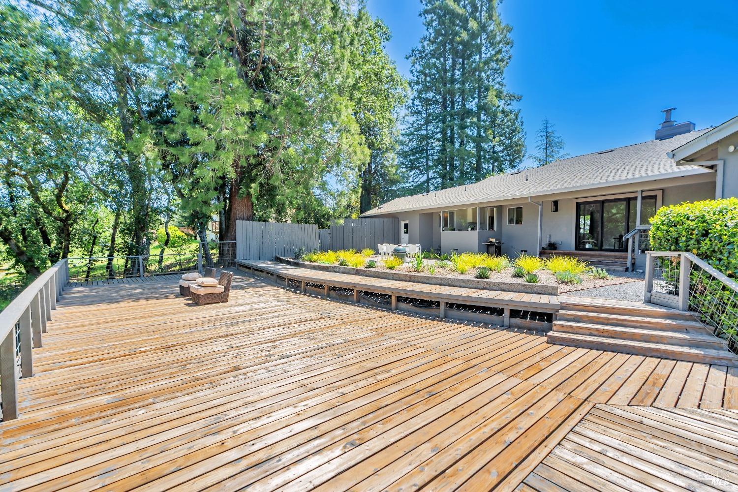 Detail Gallery Image 24 of 55 For 4765 Guerneville Rd, Santa Rosa,  CA 95401 - 3 Beds | 3 Baths