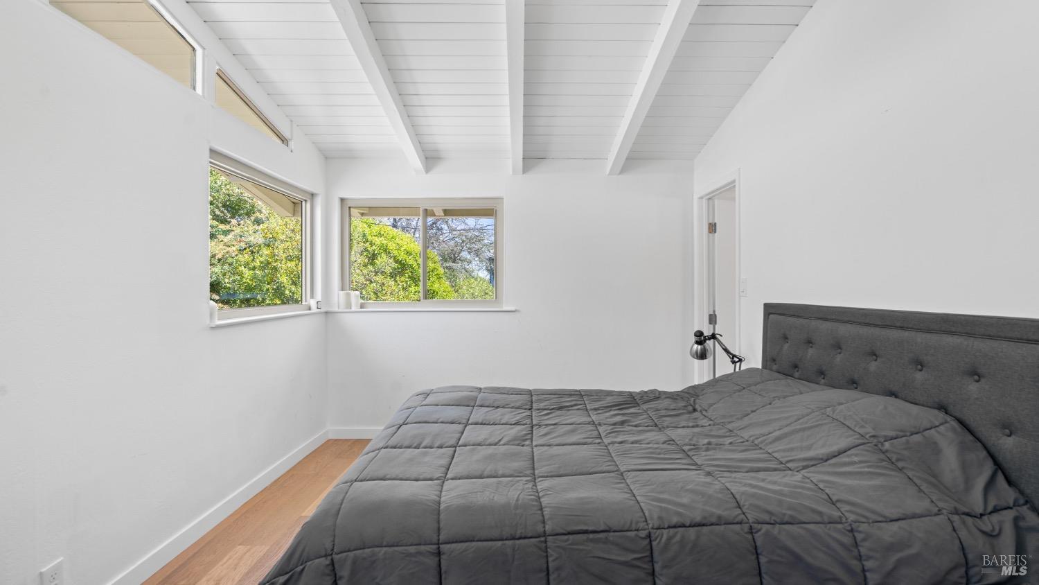Detail Gallery Image 31 of 50 For 22 Manor View Dr, Fairfax,  CA 94930 - 3 Beds | 2 Baths