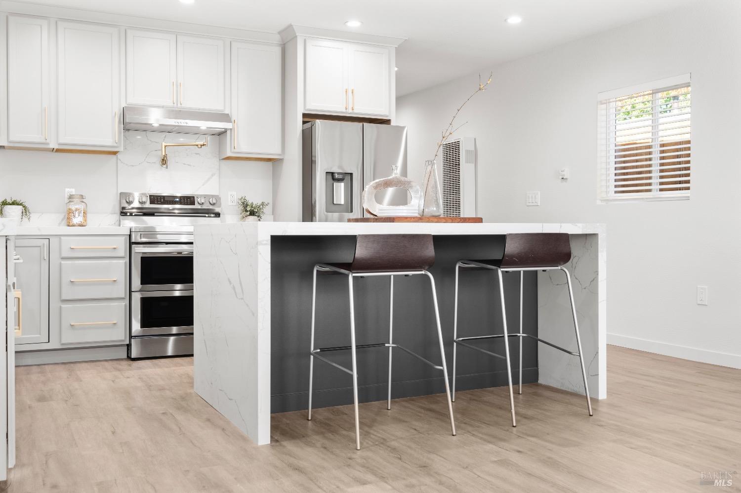 Detail Gallery Image 7 of 27 For Address Is Not Disclosed, Richmond,  CA 94801 - 2 Beds | 1 Baths
