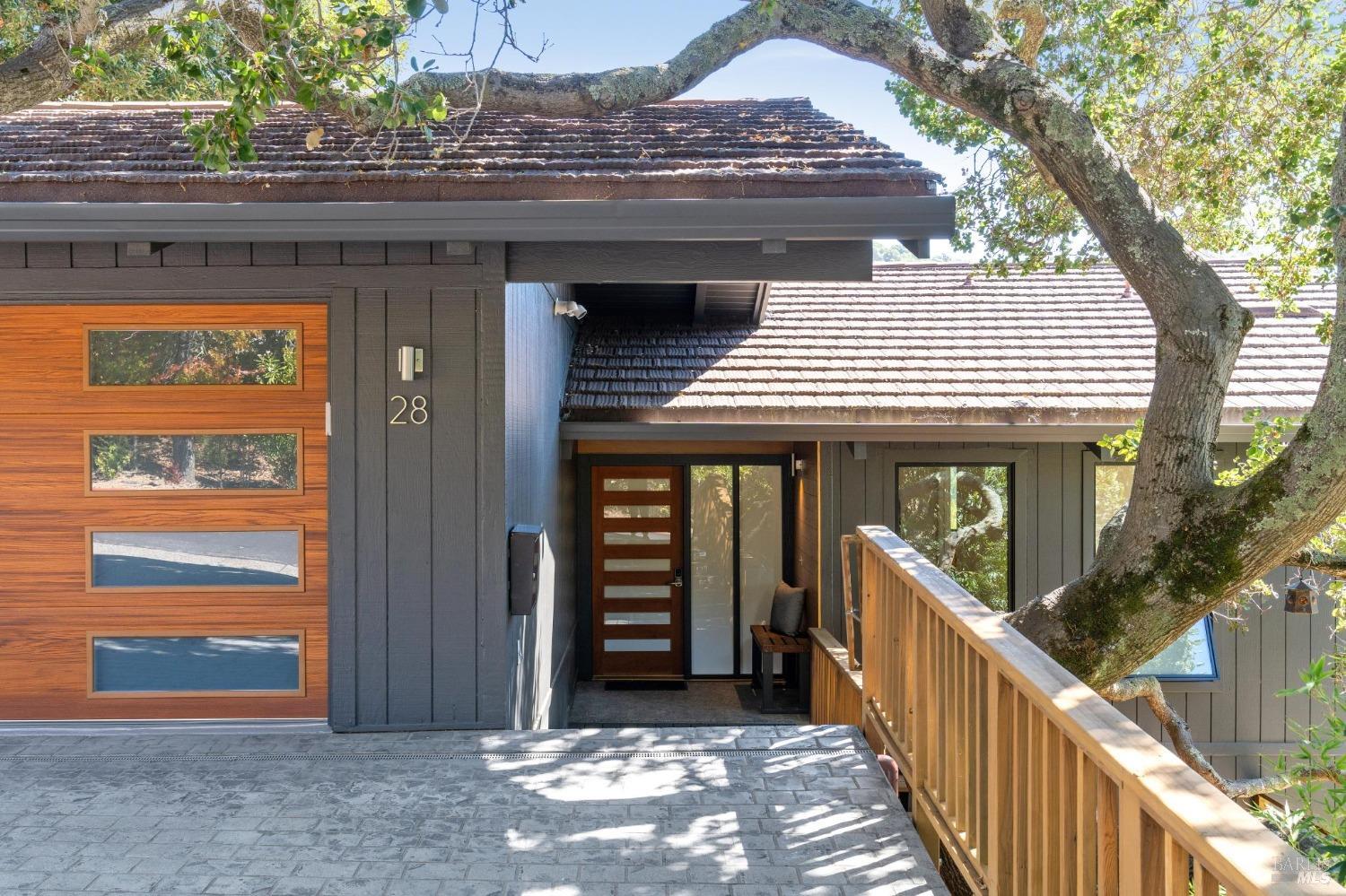 Detail Gallery Image 1 of 1 For 28 Dominican Dr, San Rafael,  CA 94901 - 4 Beds | 2/1 Baths