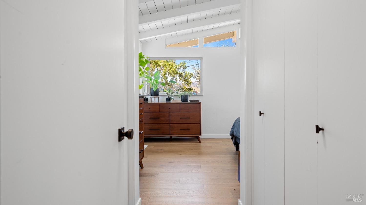 Detail Gallery Image 28 of 50 For 22 Manor View Dr, Fairfax,  CA 94930 - 3 Beds | 2 Baths