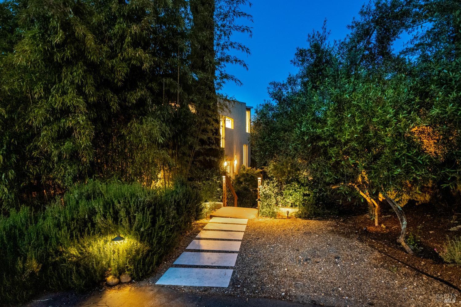 Detail Gallery Image 57 of 69 For 4982 W Soda Rock Ln, Healdsburg,  CA 95448 - 4 Beds | 3/1 Baths