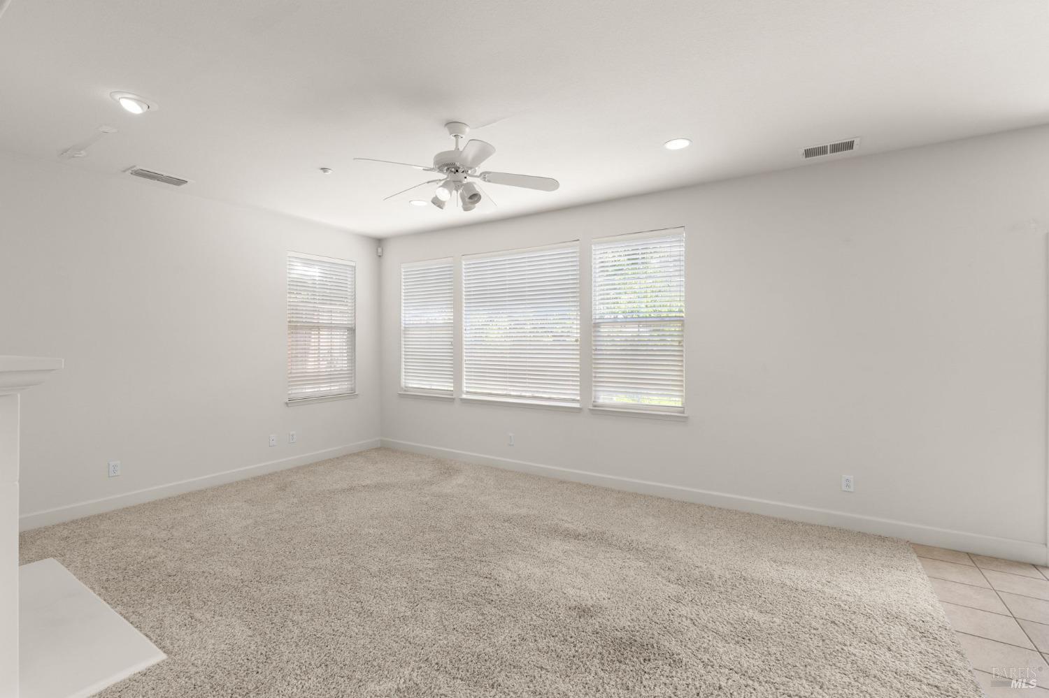 Detail Gallery Image 18 of 35 For 101 Ranch Dr, Novato,  CA 94945 - 3 Beds | 2/1 Baths