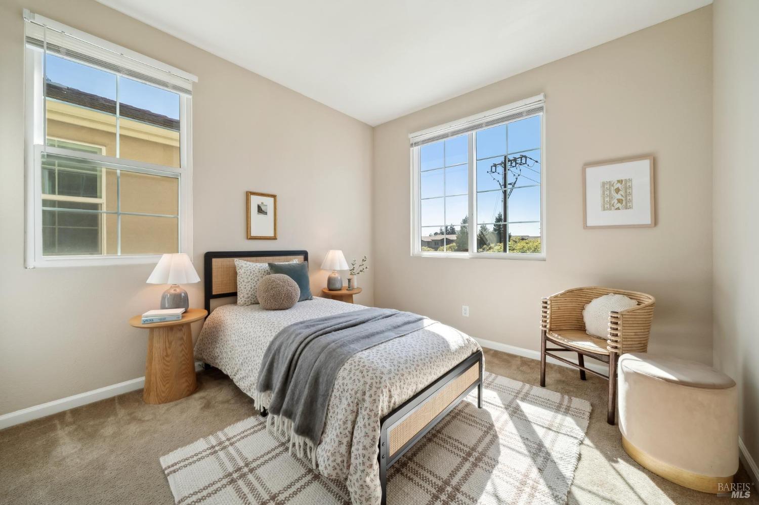 Detail Gallery Image 23 of 35 For 96 Orchard Cir, Hayward,  CA 94544 - 3 Beds | 2/1 Baths