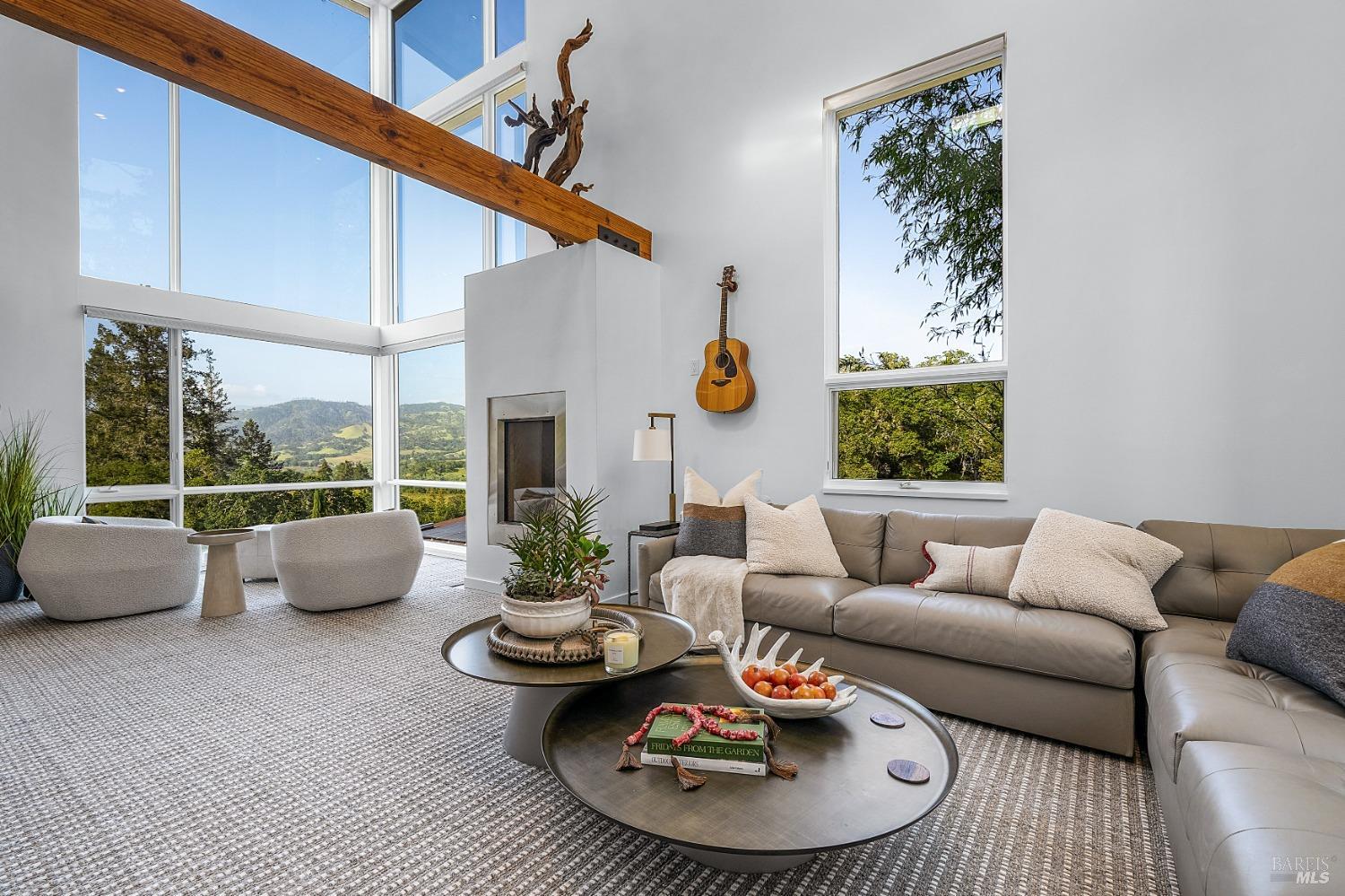 Detail Gallery Image 4 of 69 For 4982 W Soda Rock Ln, Healdsburg,  CA 95448 - 4 Beds | 3/1 Baths