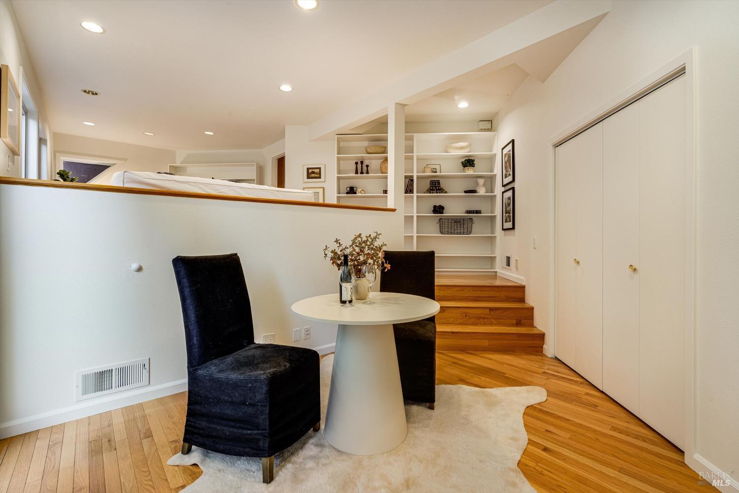 Detail Gallery Image 33 of 46 For 17389 Gehricke Rd, Sonoma,  CA 95476 - 4 Beds | 3/1 Baths