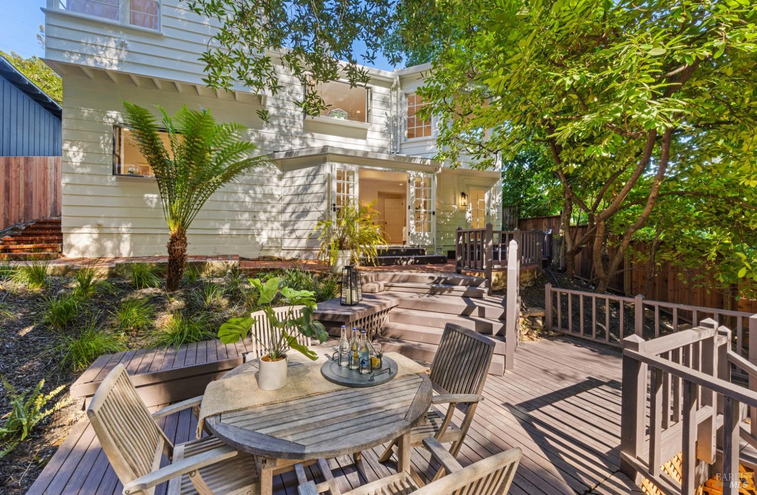 Detail Gallery Image 31 of 38 For 239 W Blithedale Ave, Mill Valley,  CA 94941 - 3 Beds | 2 Baths